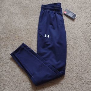 NWT Under Armour fitted joggers